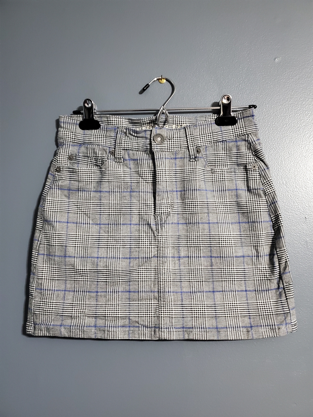 American Eagle Outfitters Gray Plaid Mini Skirt with Blue Windowpane Size 0